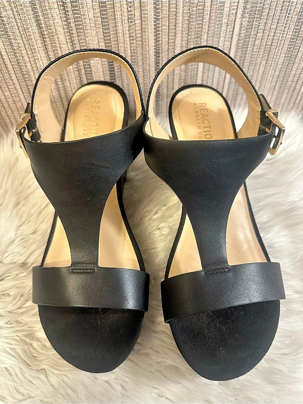 Kenneth Cole Reaction Card Wedge Black Platform Sandals Size 7.5